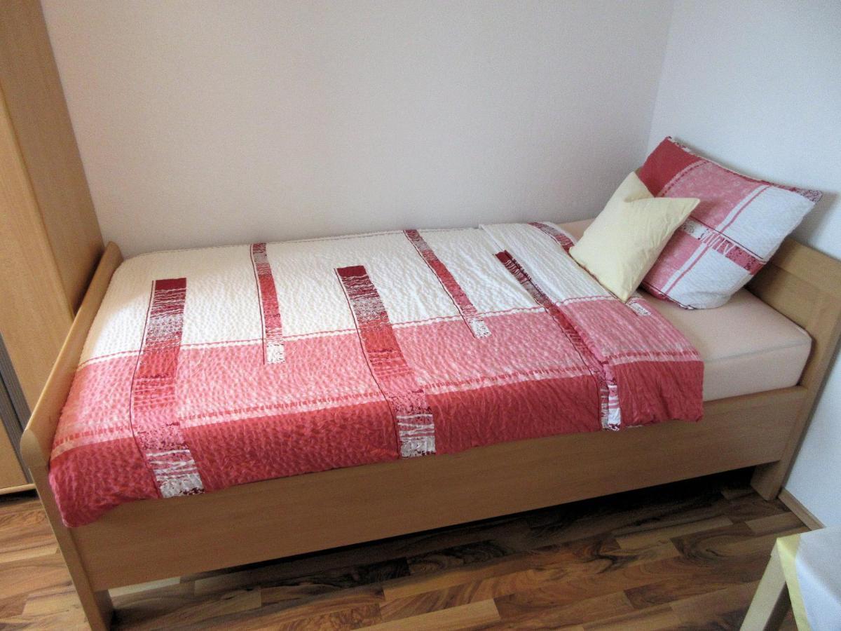 Private Apartment Near Fair Ground Hannover Dış mekan fotoğraf
